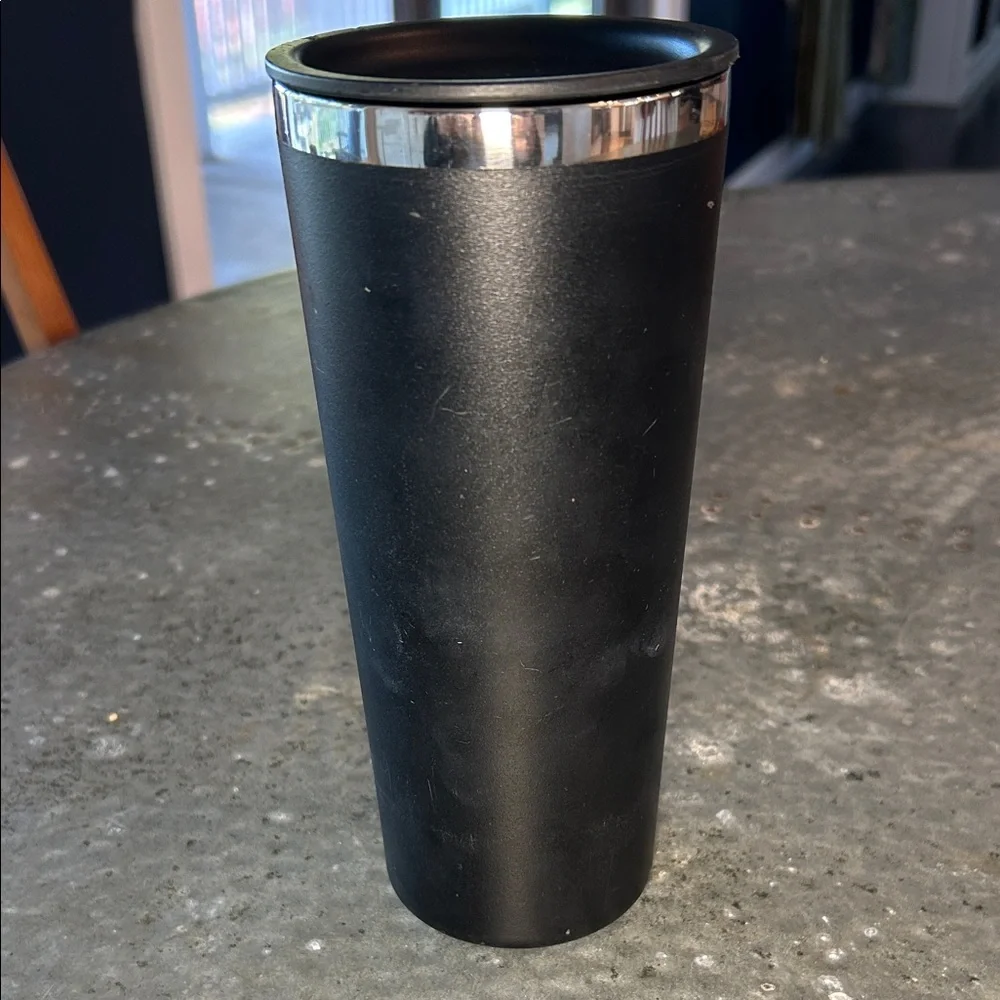 Hydro Flask Matte Black Tumbler with Silver Rim - Picture 2 of 6